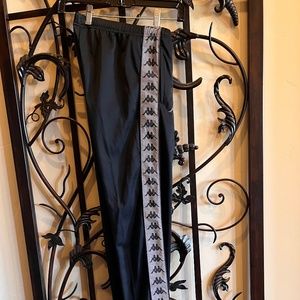 Kappa women’s track pant, NWT Size Med